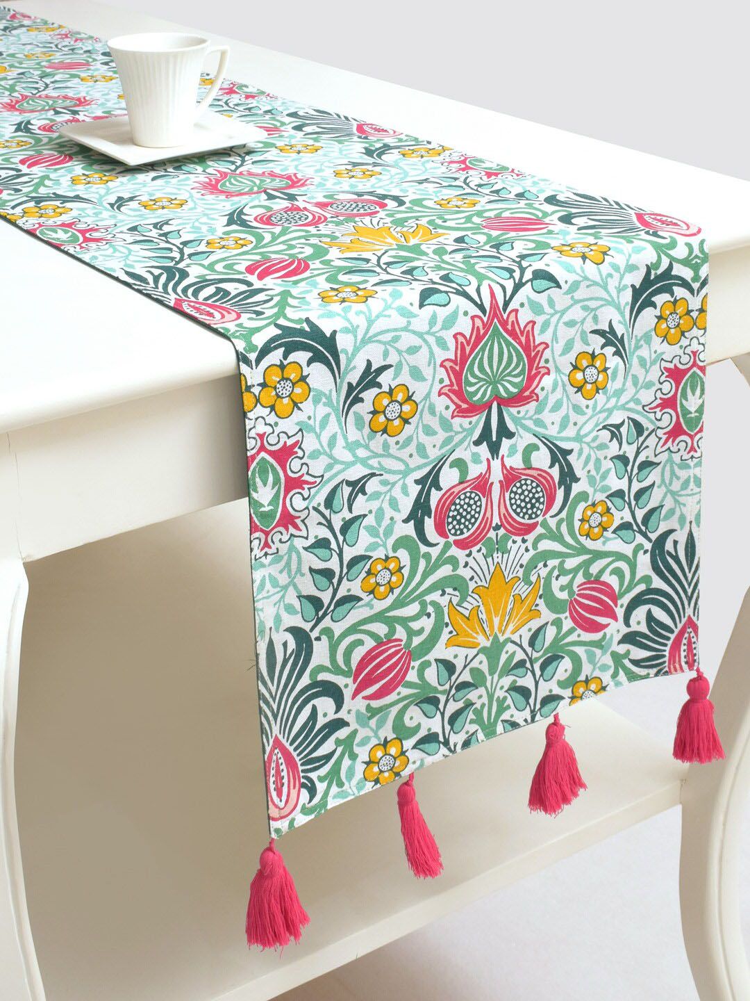 BLANC9 Green & Pink Printed Pure Cotton Table Runner