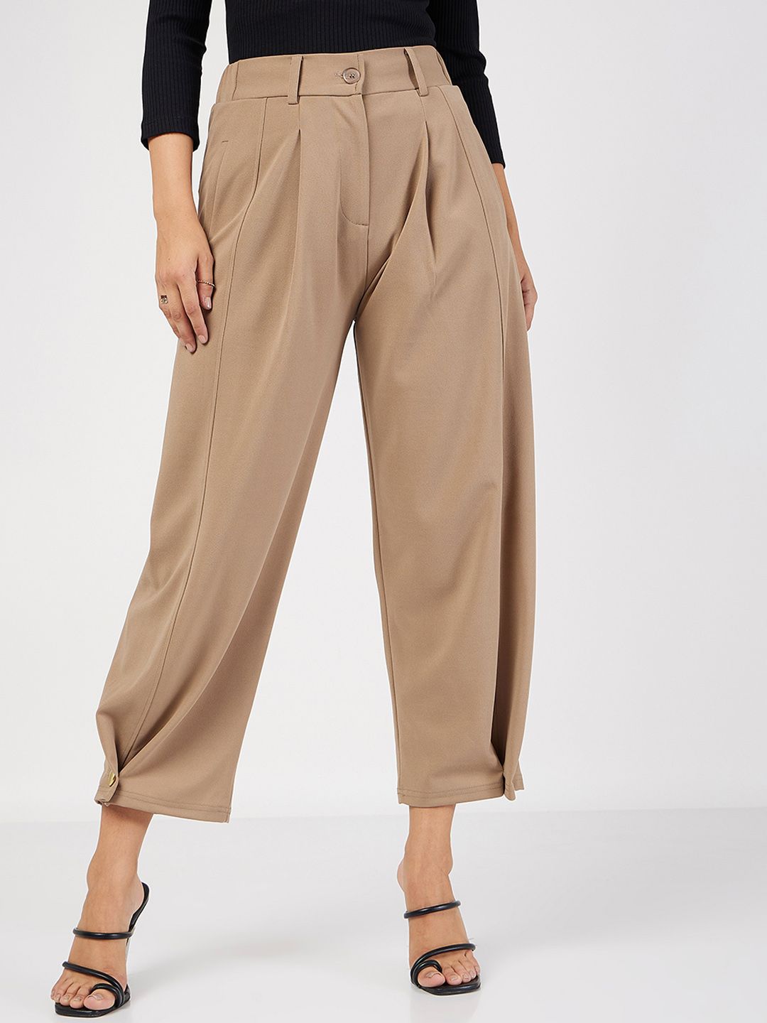 SASSAFRAS Women Beige Mid-Rise Cropped Pleated Parallel Trousers Price in India