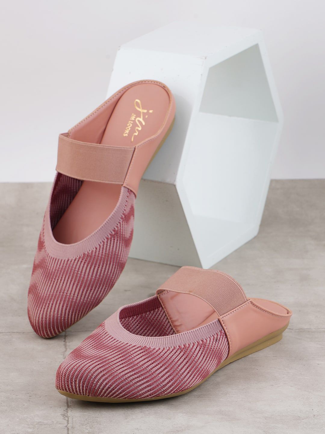 JM Looks Pointed Toe Textured Mules Price in India