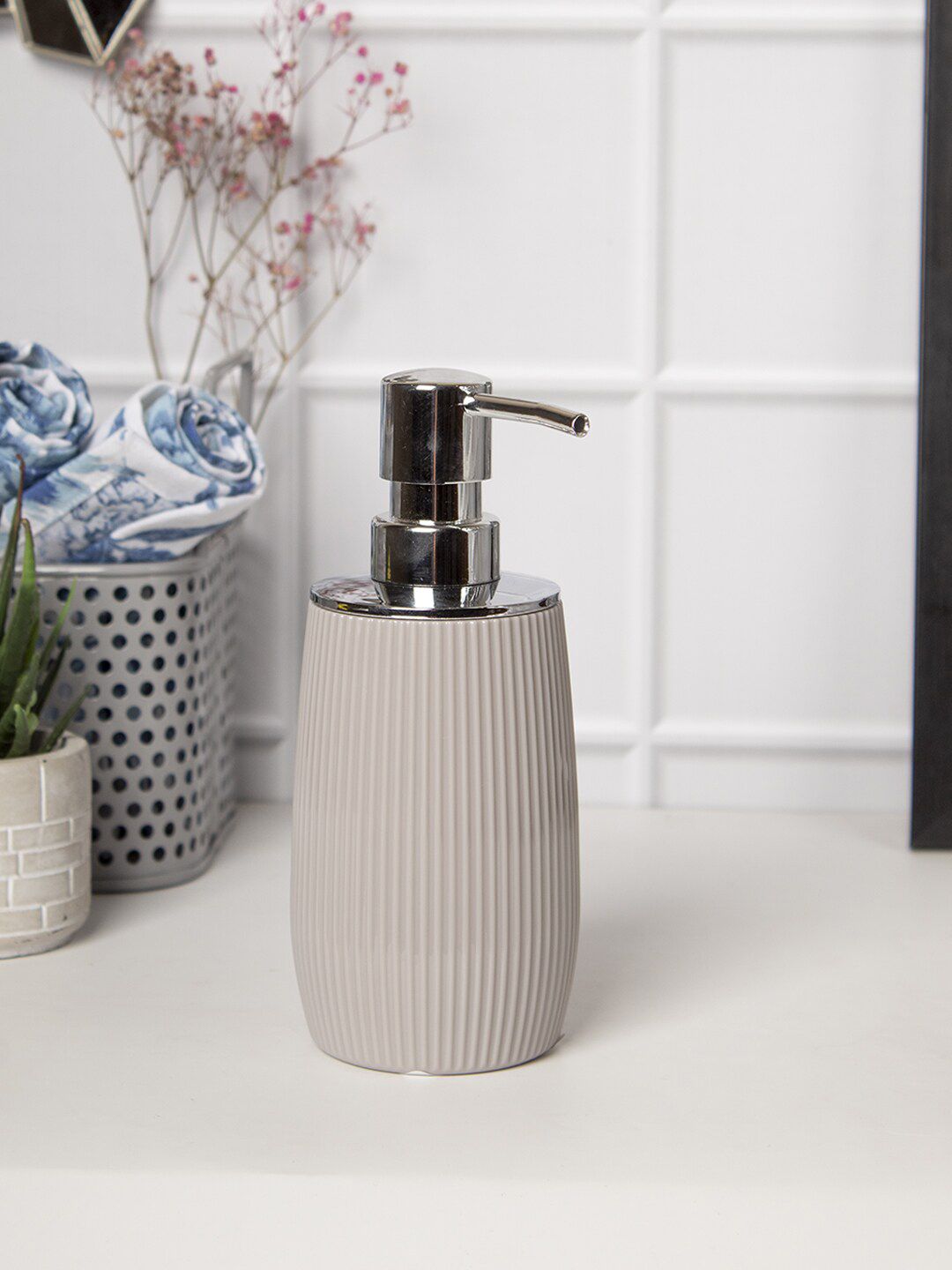 MARKET99 Grey Textured Soap Dispenser - 320 ml