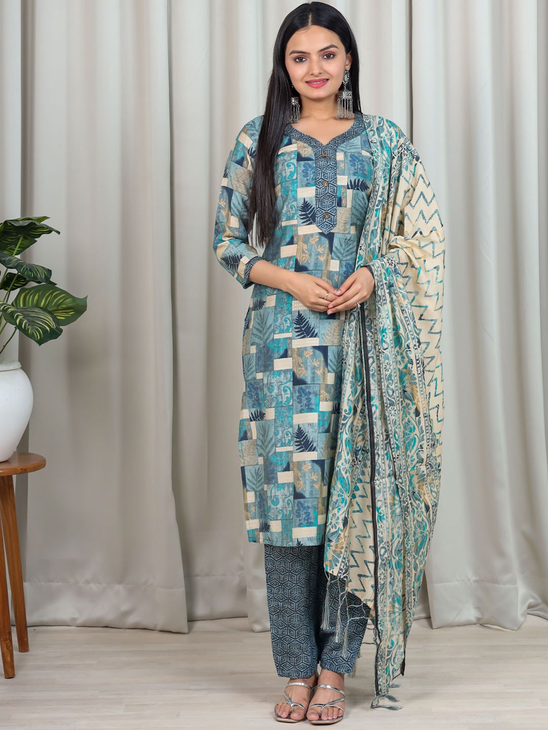 KALINI Women Blue Floral Printed Regular Chanderi Cotton Kurta with Trousers & With Dupatta