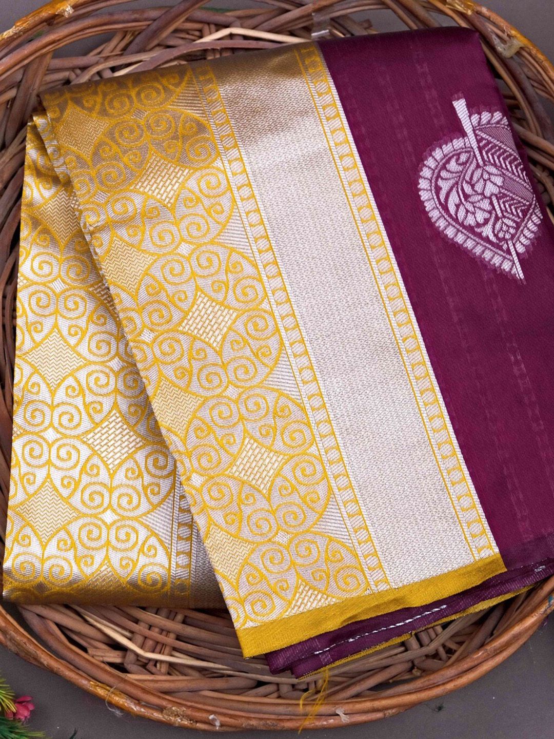 MORLY Ethnic Motifs Woven Design Zari Kanjeevaram Saree Price in India