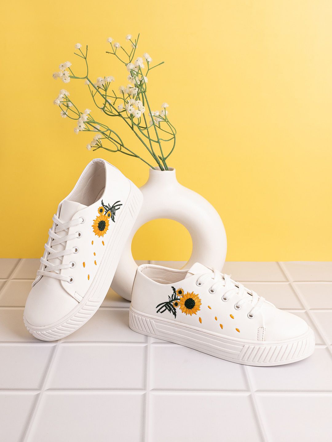 DressBerry Women White & Yellow Embroidered Lightweight Sneakers