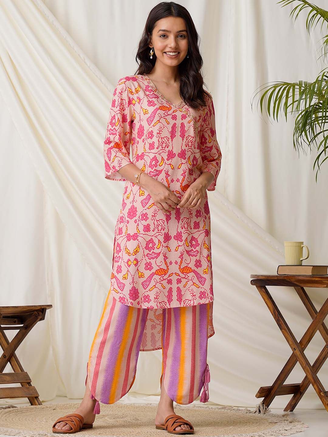 Rustorange Floral Printed Straight Kurta With Trousers