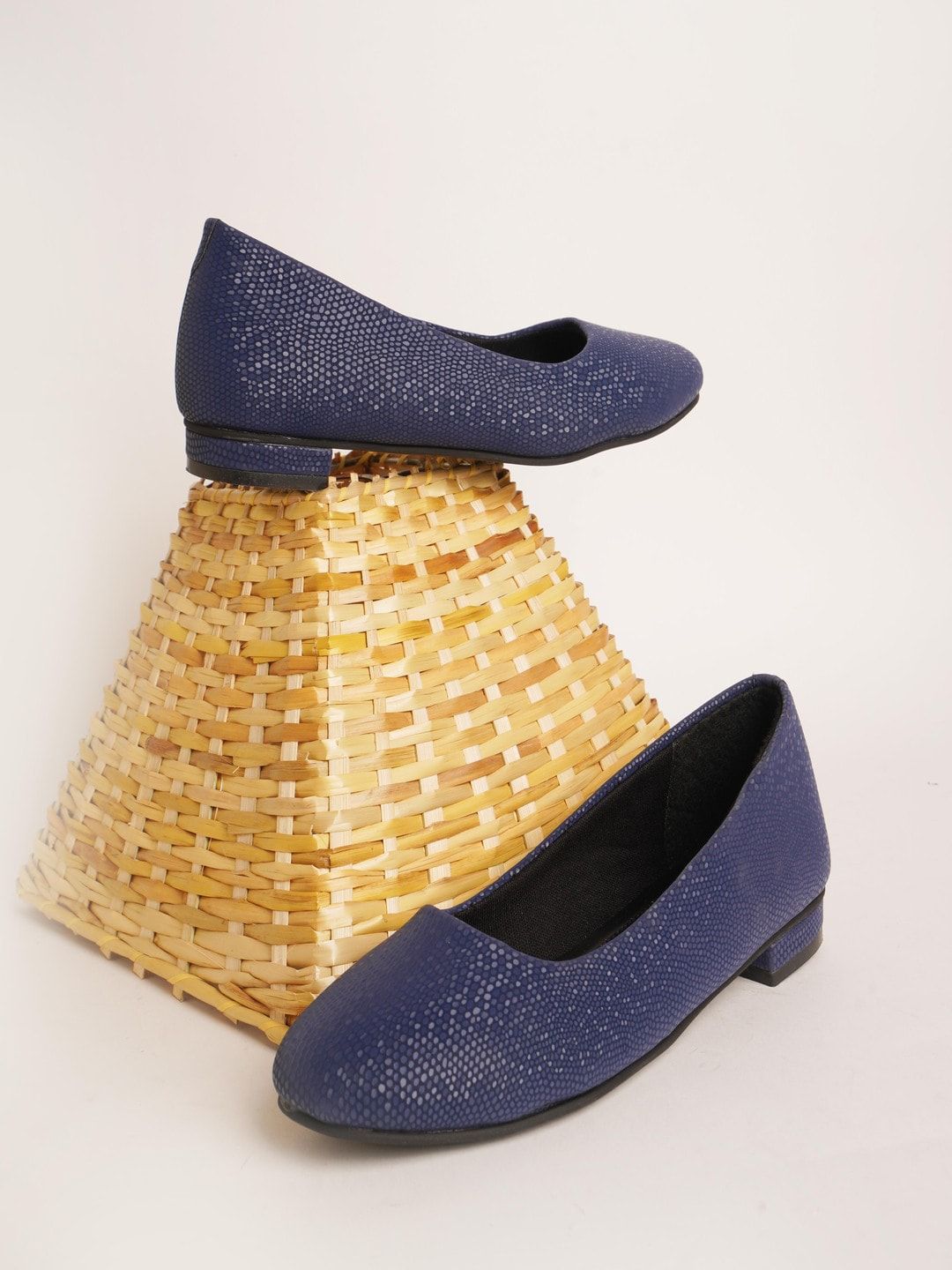 DressBerry Navy Blue Round Toe Textured Ballerinas