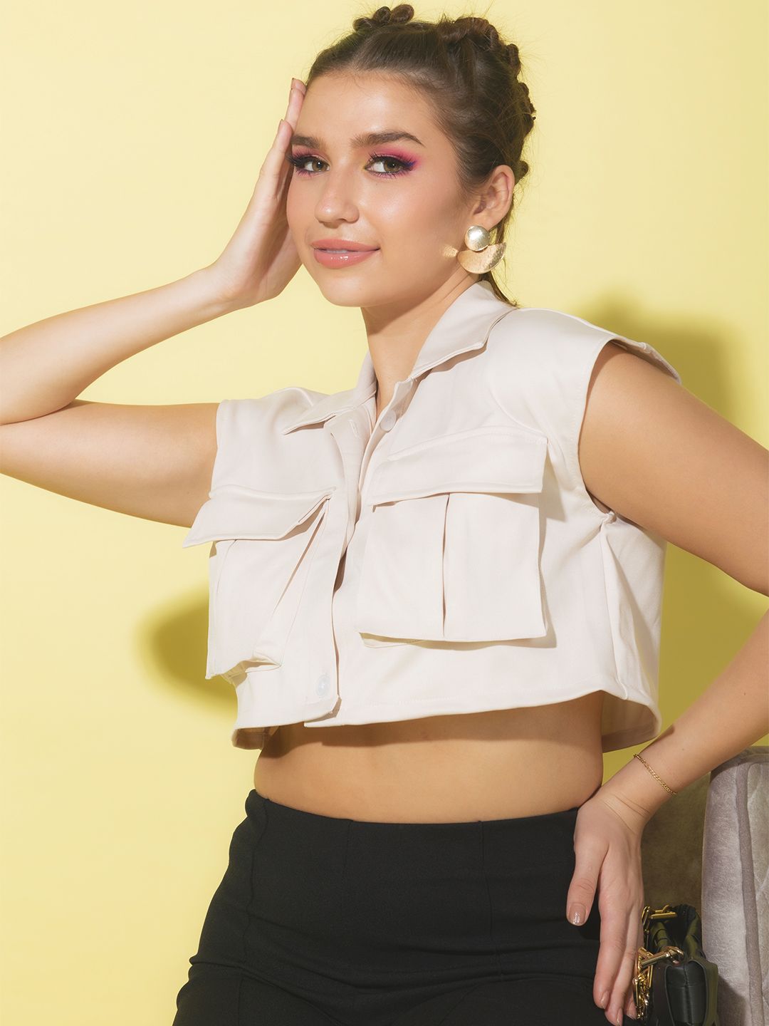 Stylecast X Hersheinbox Solid Boxy Crop Casual Shirt