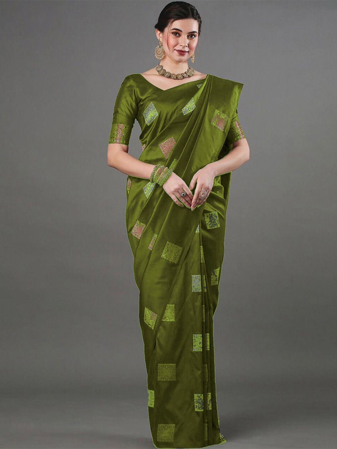 SHIJILA Green & Silver-Toned Woven Design Zari Silk Blend Kanjeevaram Saree