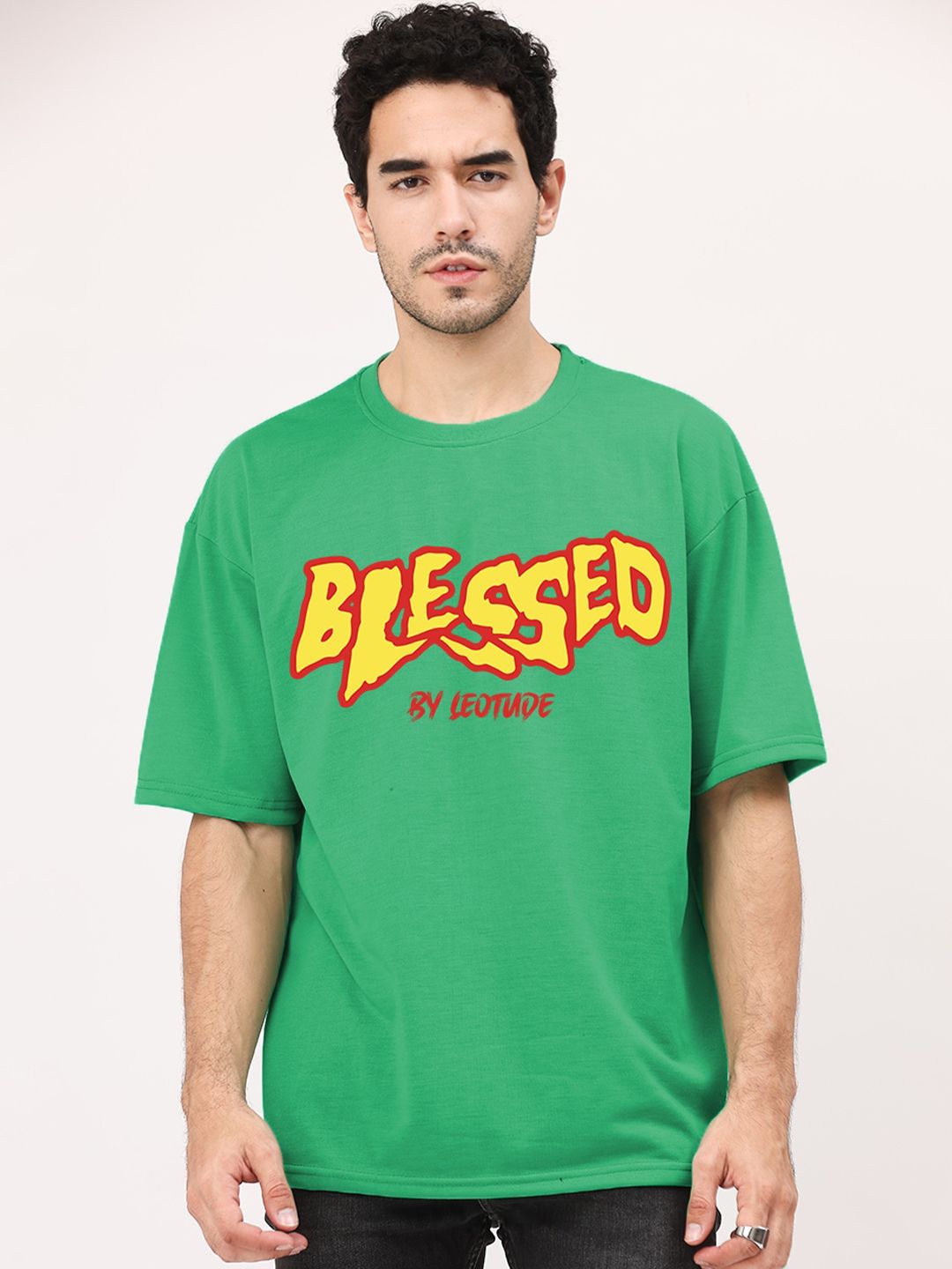 Leotude Typography Printed Drop Shoulder Sleeves Oversized T-shirt