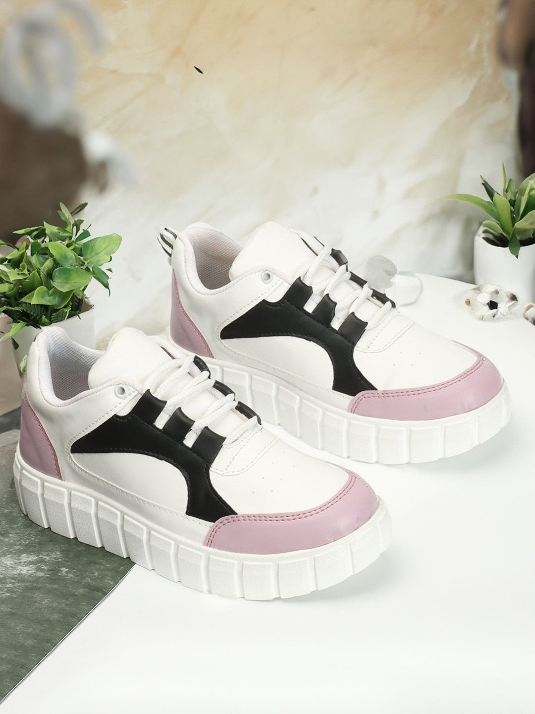 OPHELIA Women Colourblocked Lace-Up Sneakers