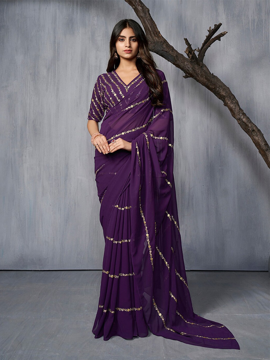 Inddus Floral Embroidered Sequinned Saree Price in India