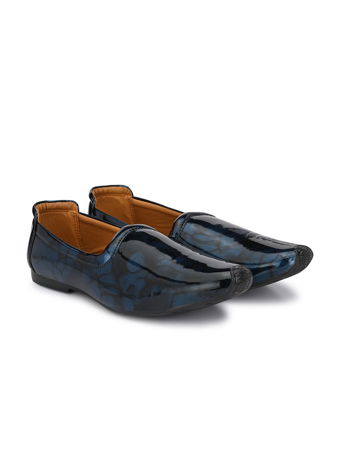 Vellinto Men Printed Slip-On Loafers