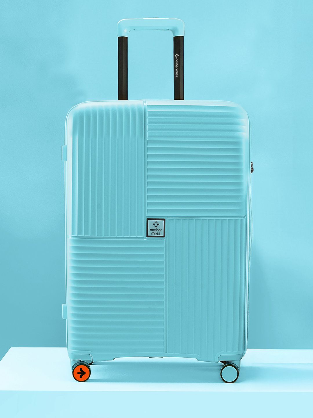 bagal  ツイリーなし Buy Nasher Miles Cabin Avacado Green 20 inch Trolley Bag Online At