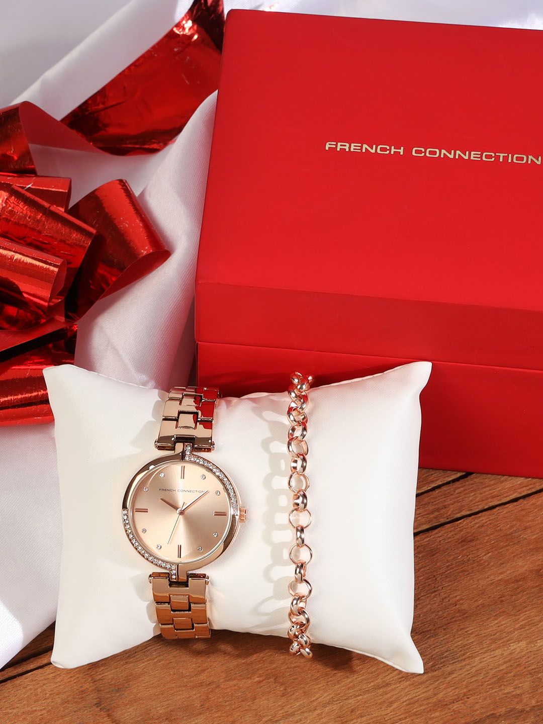 French Connection French Connection Women Watch and Bracelet Gift set