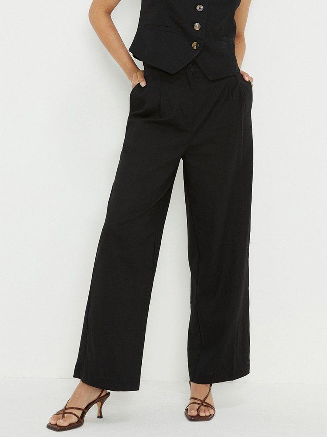 DOROTHY PERKINS Women Mid-Rise Wide Leg Pleated Trousers Price in India