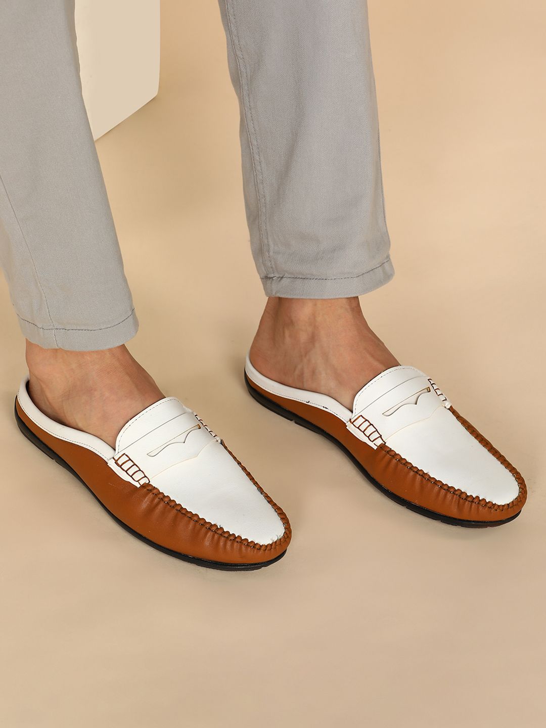 Paragon Men Colourblocked Comfort Insole Penny Mules