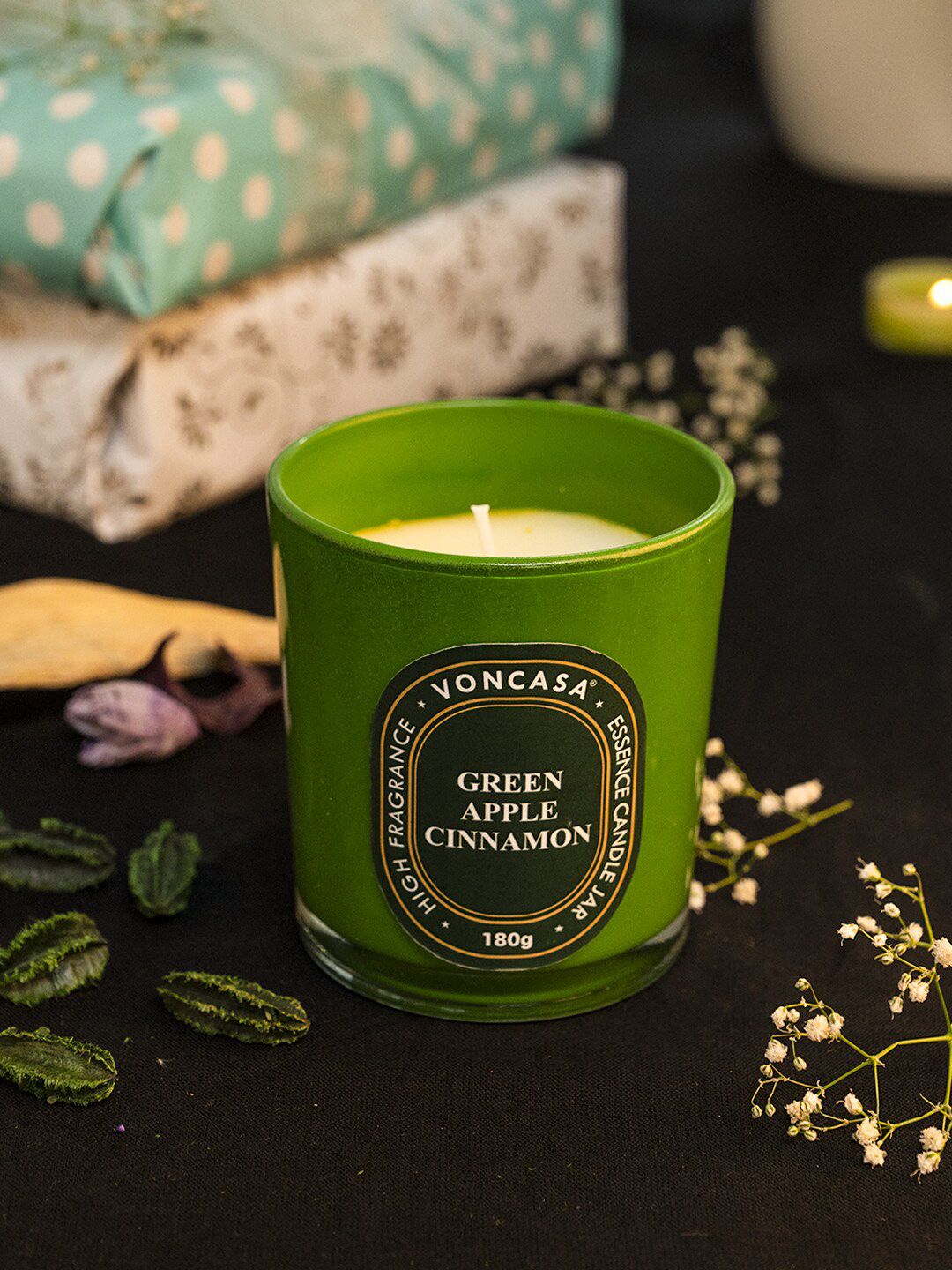 MARKET99 Eco-Friendly 1 Wick Green Apple Cinnamon Solid Geometric Regular Jar Candles