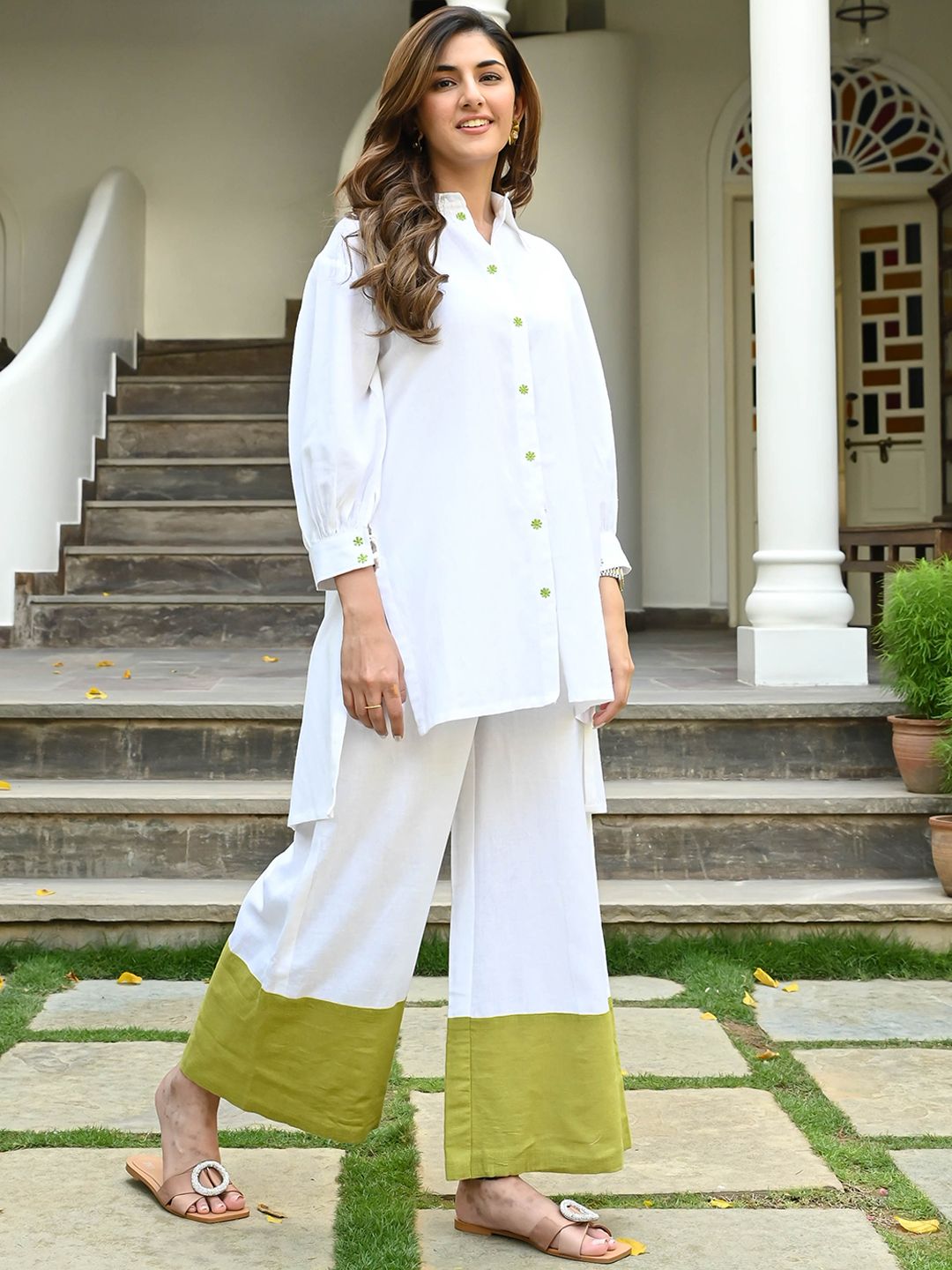 Bunaai Women White Regular Kurti with Trousers Price in India