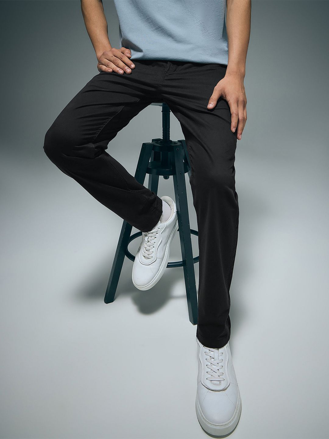 Flying Machine Men Slim Tapered Fit Cotton Chinos Trousers