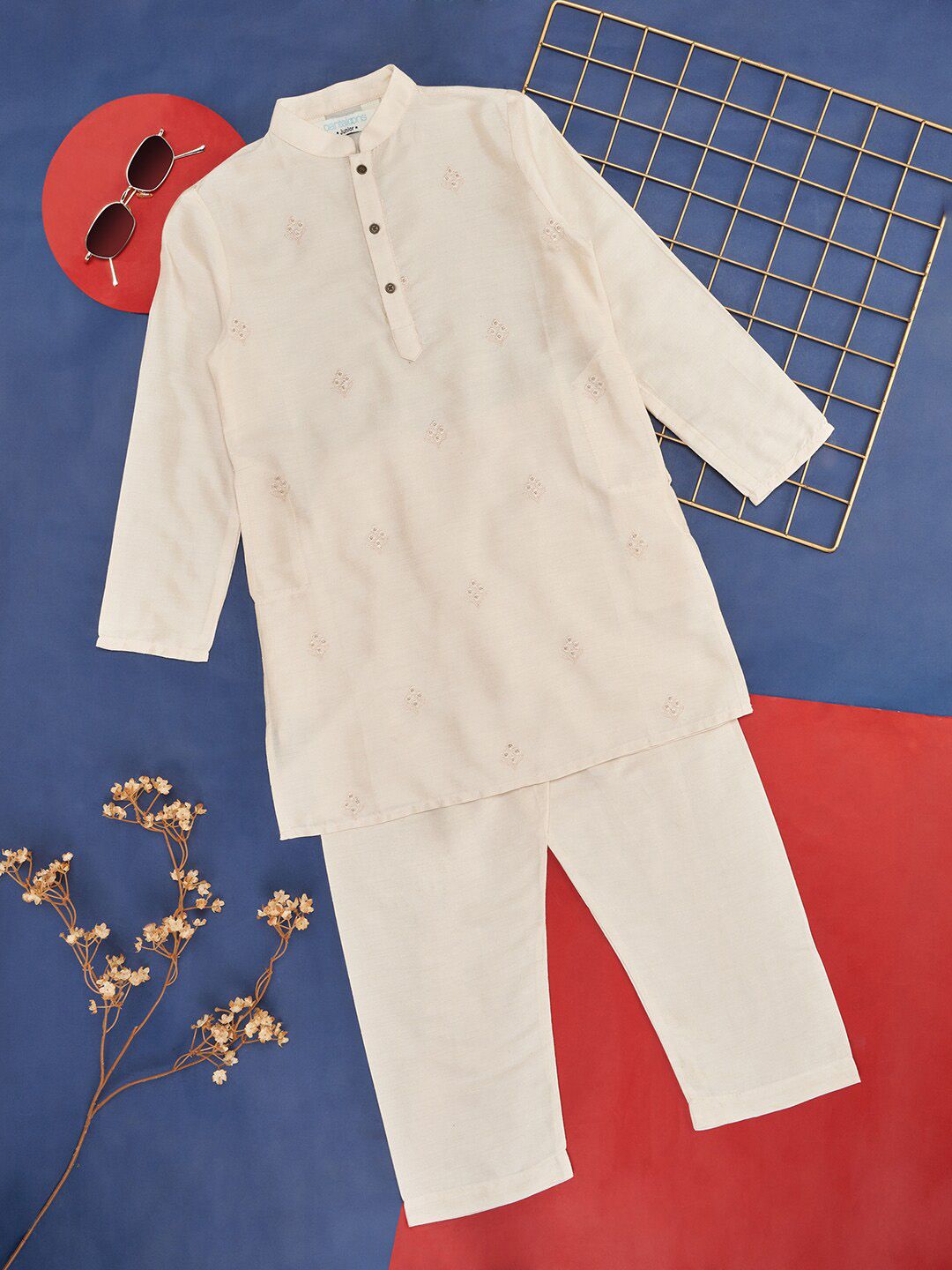 indus route by Pantaloons Boys Floral Embroidered Kurta with Pyjamas