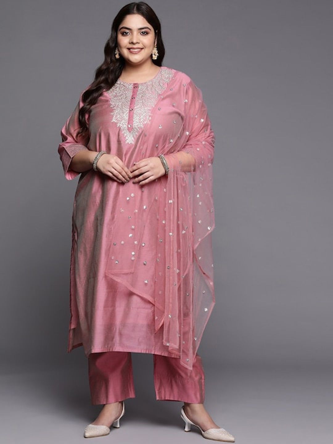Sztori Plus Size Floral Embroidered Regular Chanderi Silk Kurta & Trousers With Dupatta Price in India