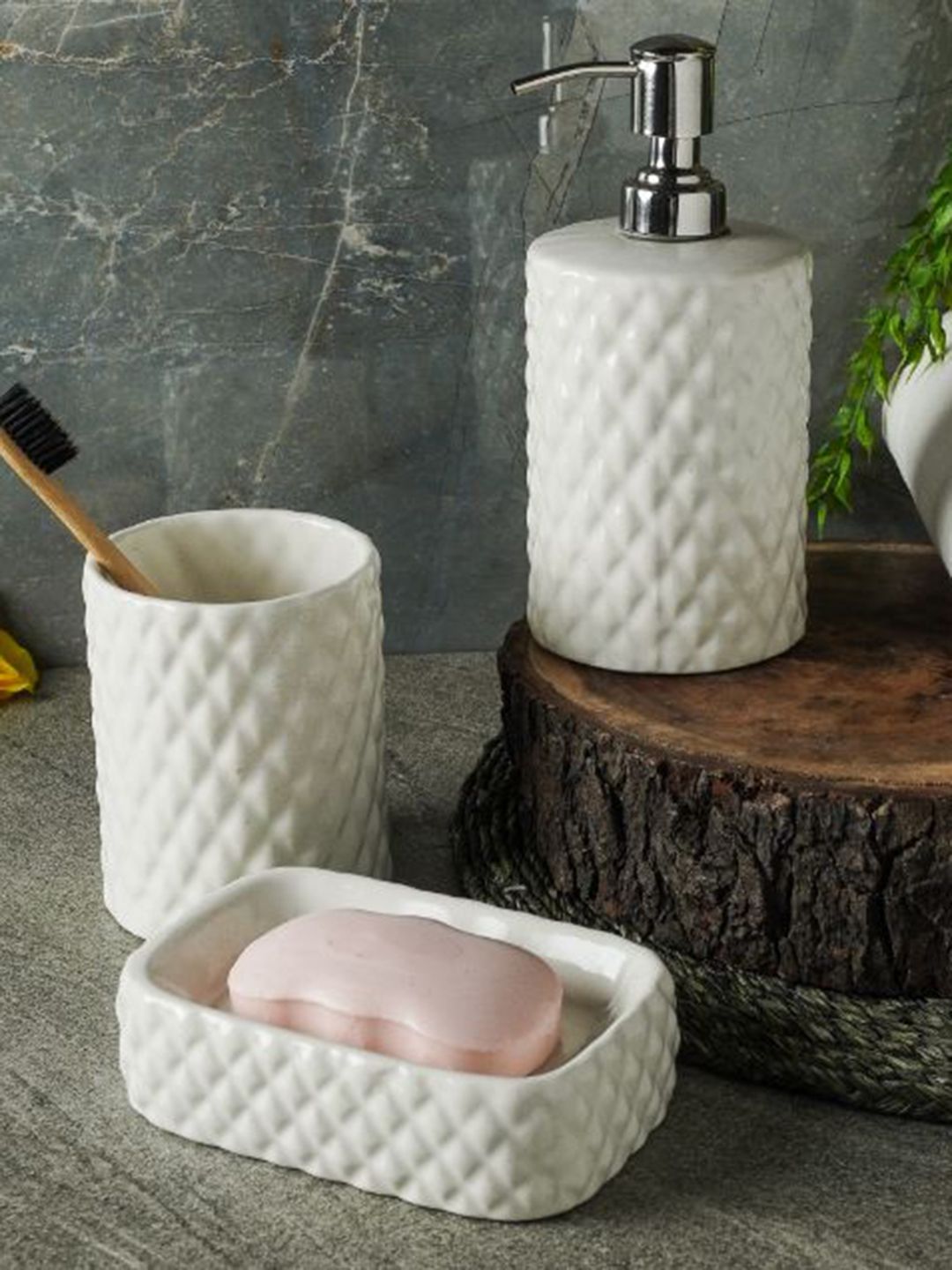 The Decor Mart White 3 Pieces Crystal Clean Bathroom Accessory Set