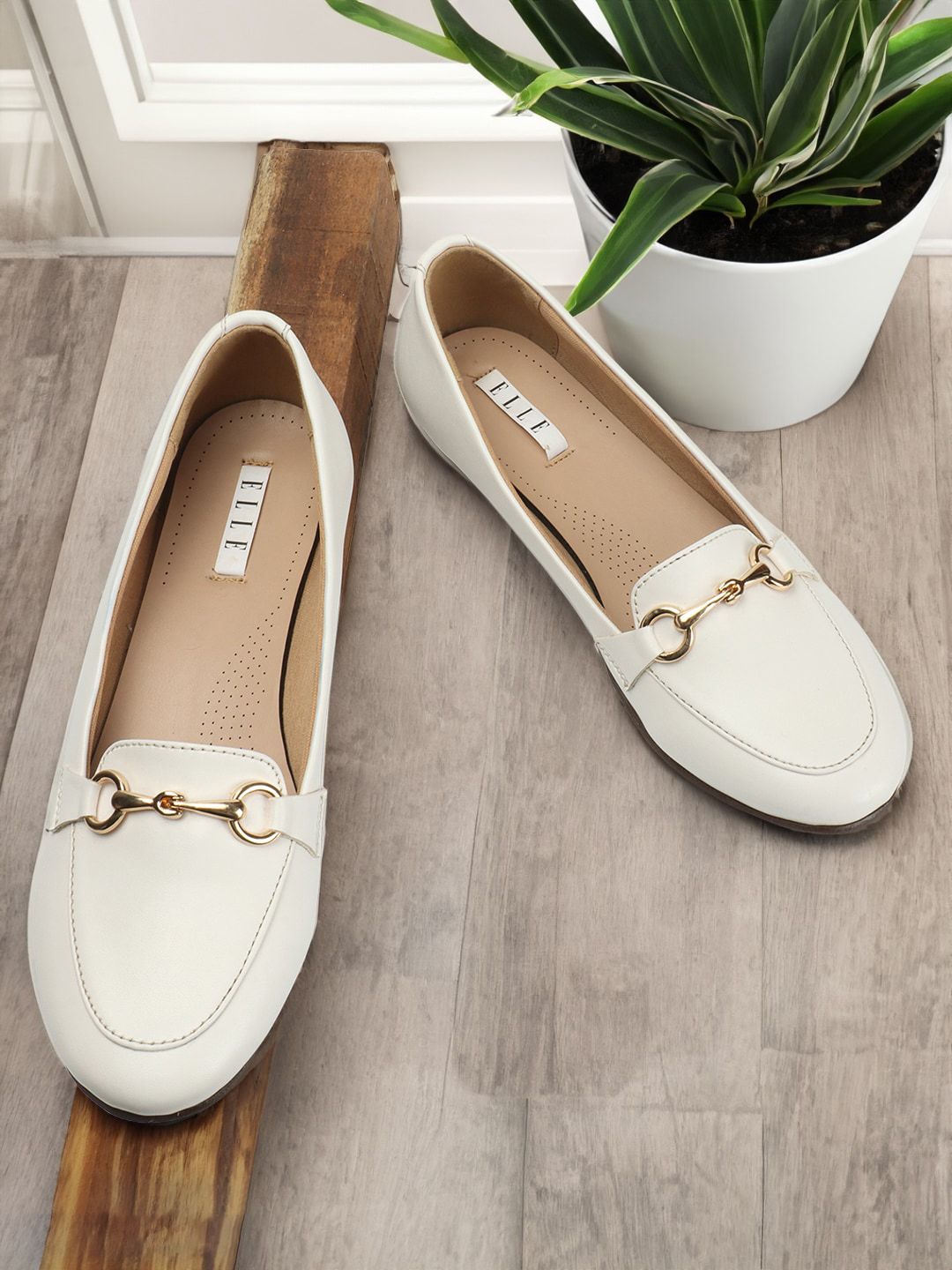 ELLE Round Toe Buckle Detail Ballerinas