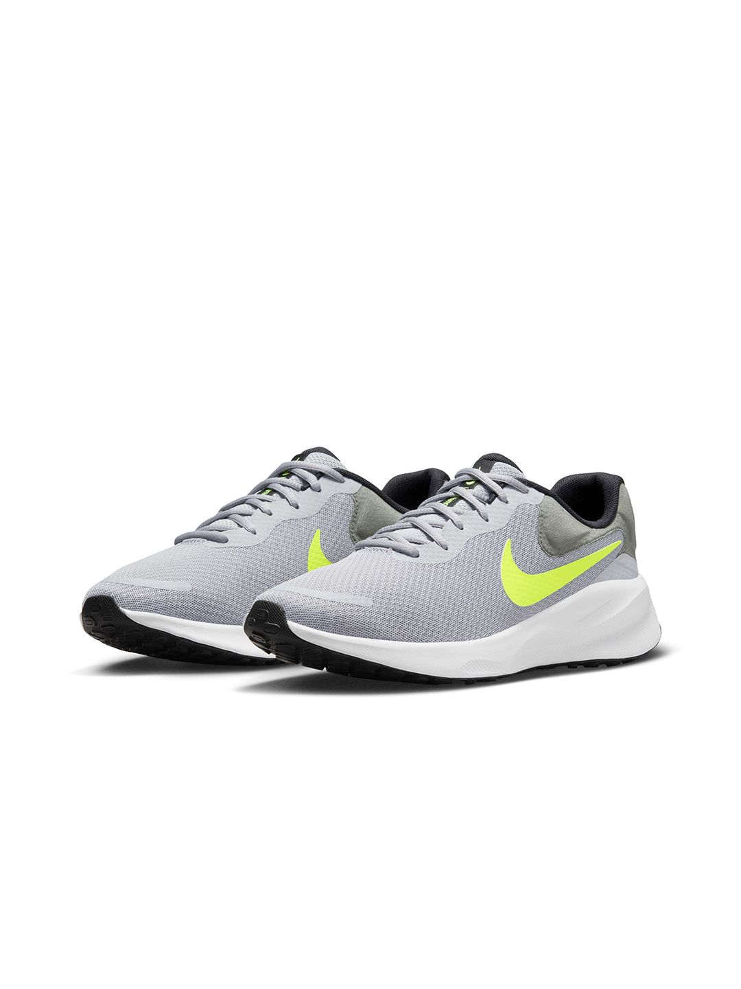 Nike Men Revolution 7 Road Running Shoes