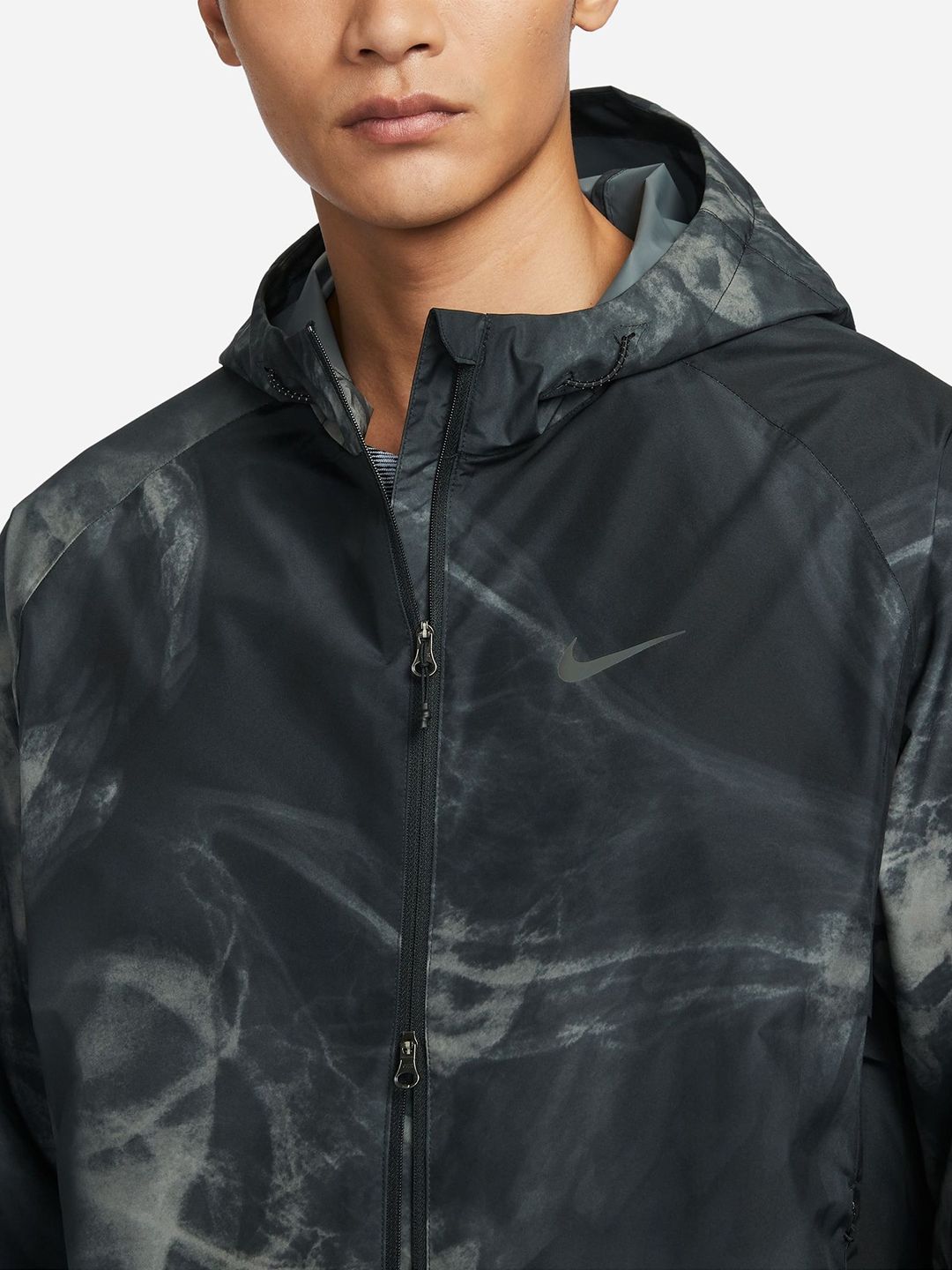 Buy Nike Strom-Fit Running Division Sporty Jacket - Jackets for