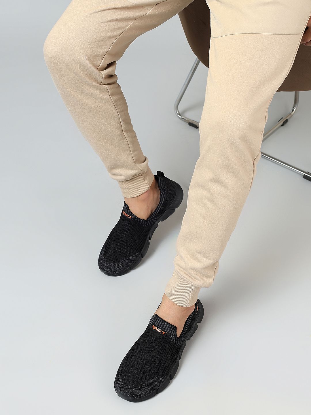 Sparx Men Textured Slip On Walking Shoes