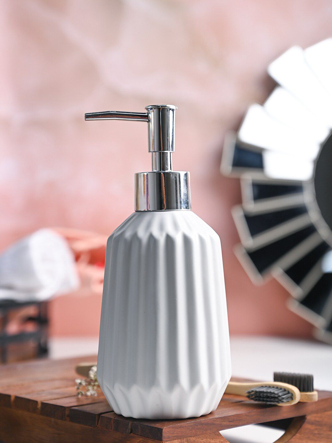 MARKET99 White & Silver Toned Ribbed Ceramic Soap Dispenser - 320 ML
