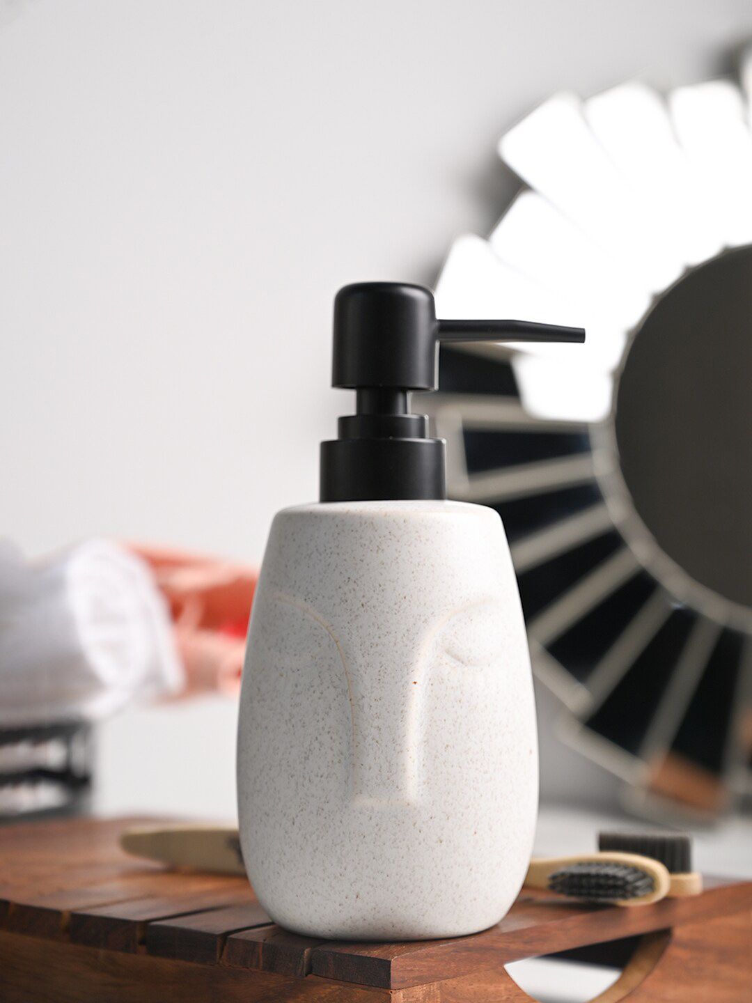 MARKET99 Off-White & Black Face Shaped Ceramic Soap Dispenser - 300 ML