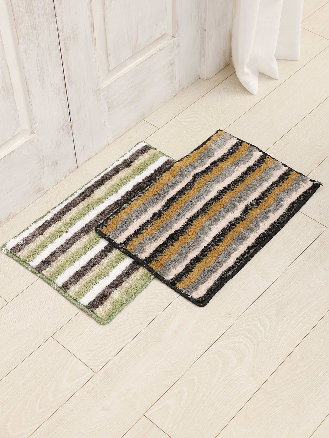 Ariana Green & Orange-color 2 Pieces Microfiber Anti-Skid Bath Rugs