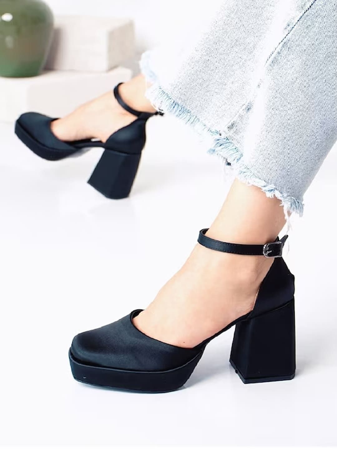 Shoetopia Ankle Looped Suede Platform Heel Pumps