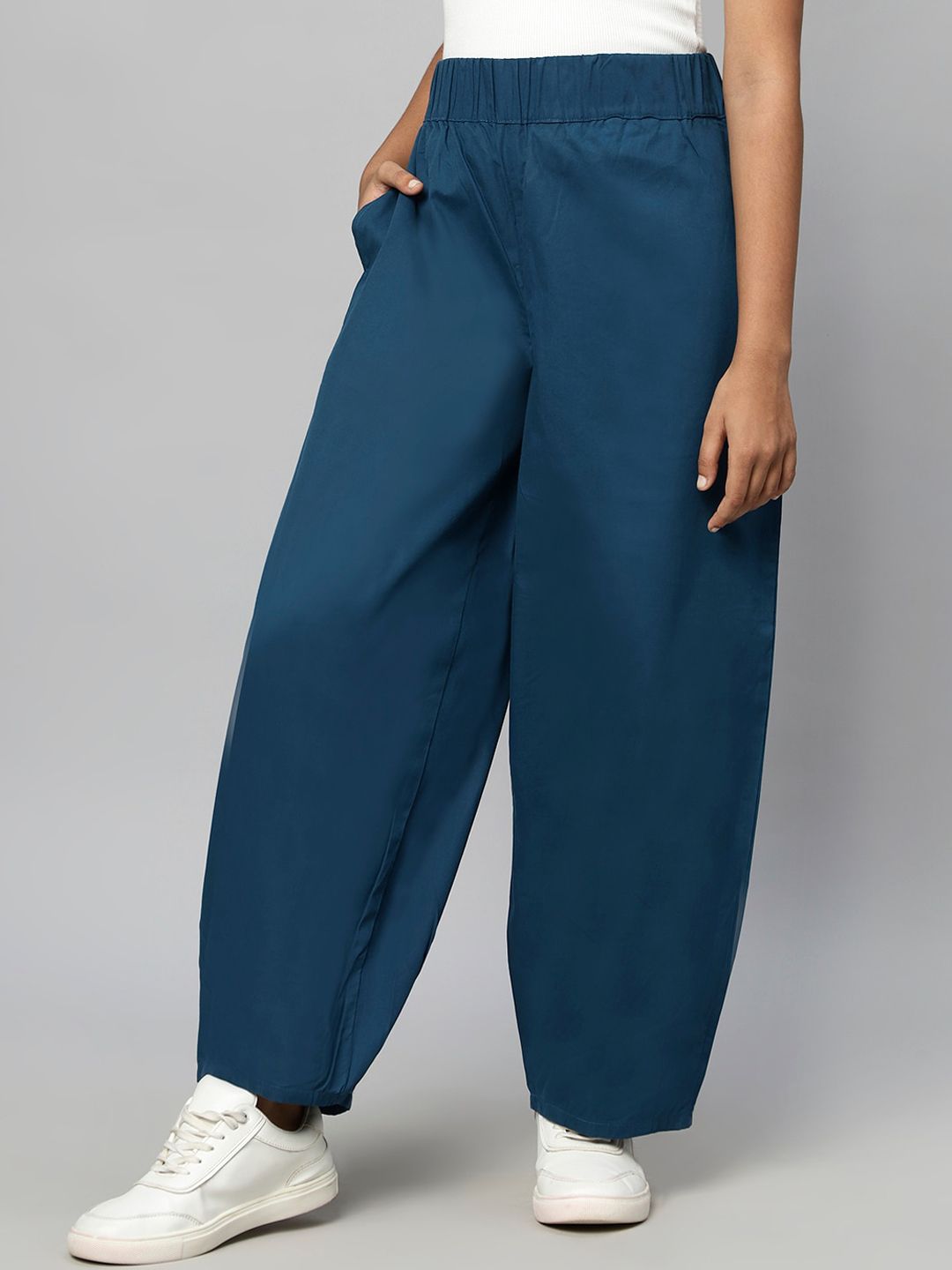 TeenTrums Girls Loose Fit Easy Wash Cotton Parallel Trousers