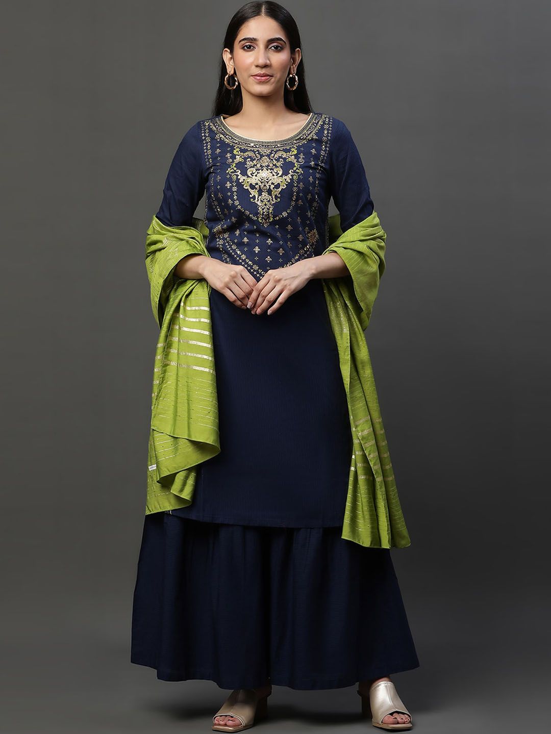 AURELIA AURELIA Ethnic Motifs Yoke Design Sequinned Pure Cotton Kurta With Sharara & Dupatta