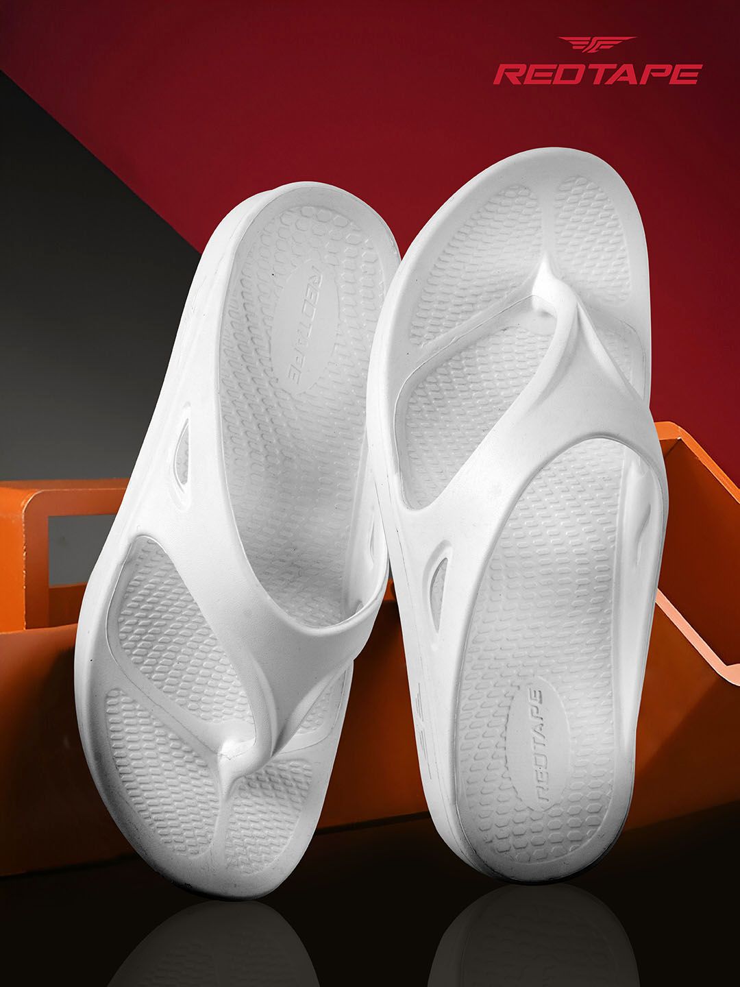 Red Tape Men Lightweight Rubber Thong Flip-Flops
