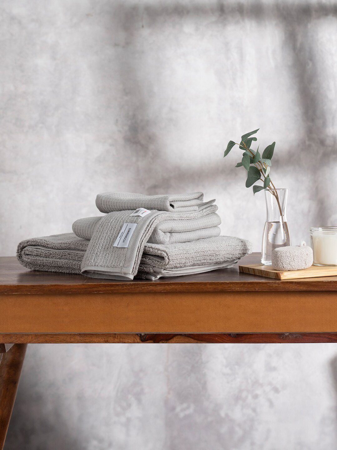 DAMENSCH Set Of 4 Grey 600GSM Waffle Egyptian Cotton and Terry Texture Towel Set