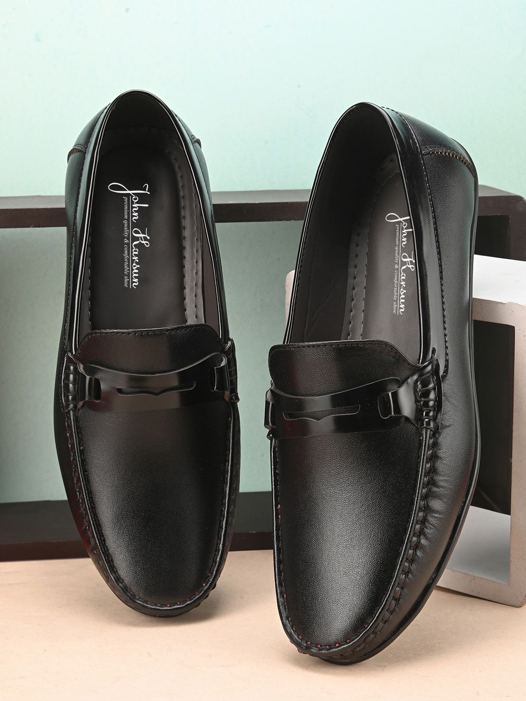 John Karsun Men Black Textured Loafers