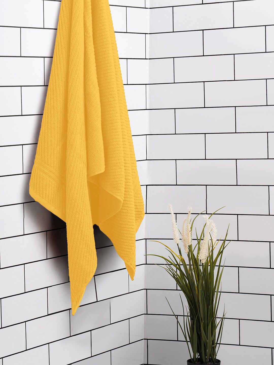 SPACES Relish Yellow Pure Cotton Anti-Bacterial Quick Dry 390 GSM Reversible Bath Towel