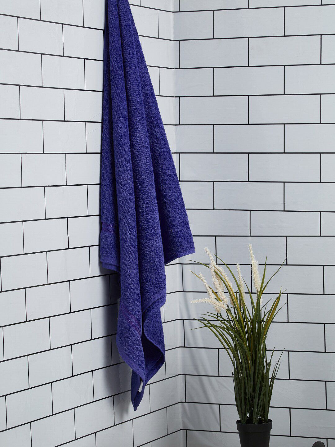 Welspun Navy Blue 380 GSM Anti Bacterial Pure Cotton Bath Towels