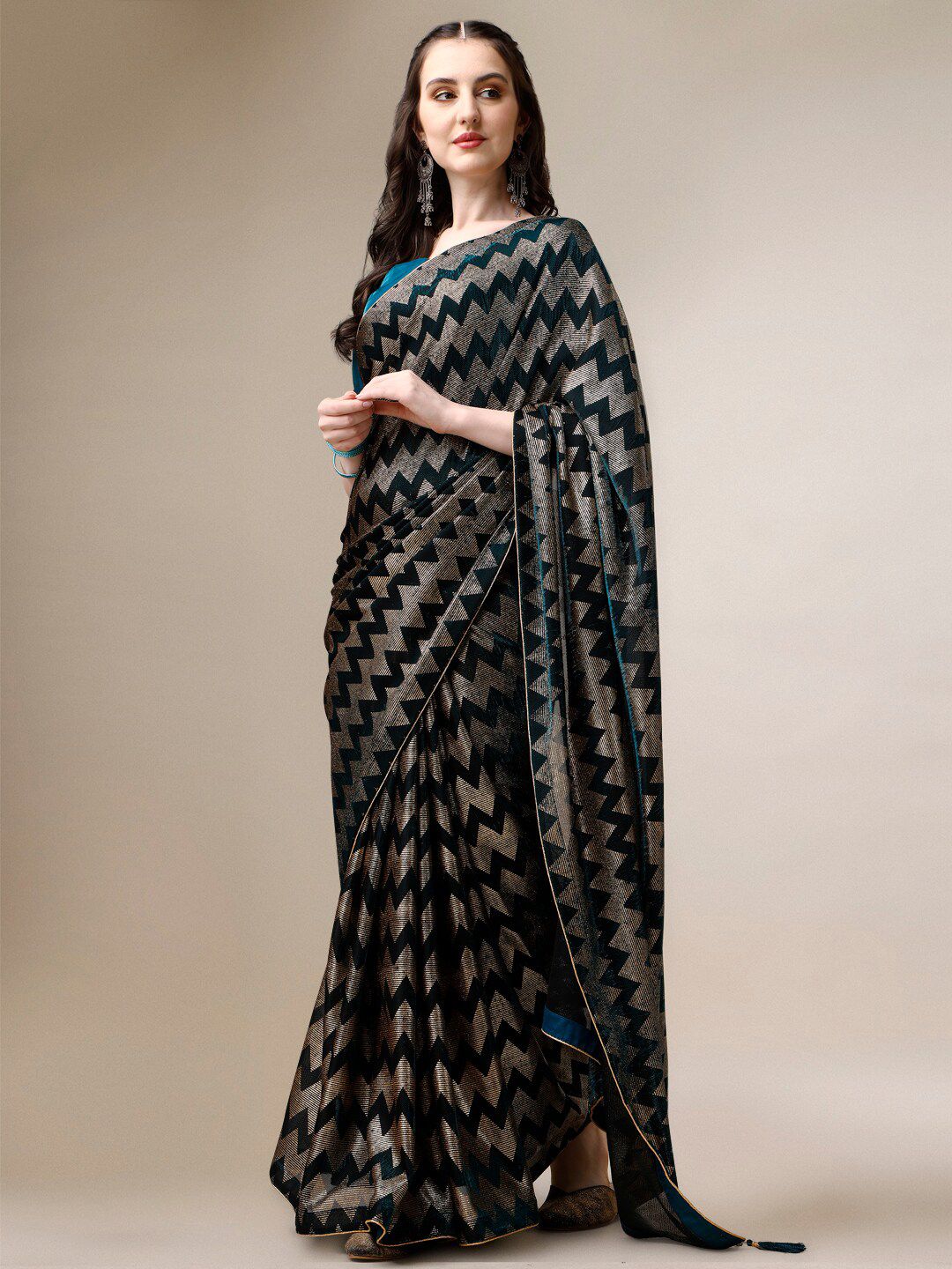 KALINI Teal & Gold-Toned Embellished Saree