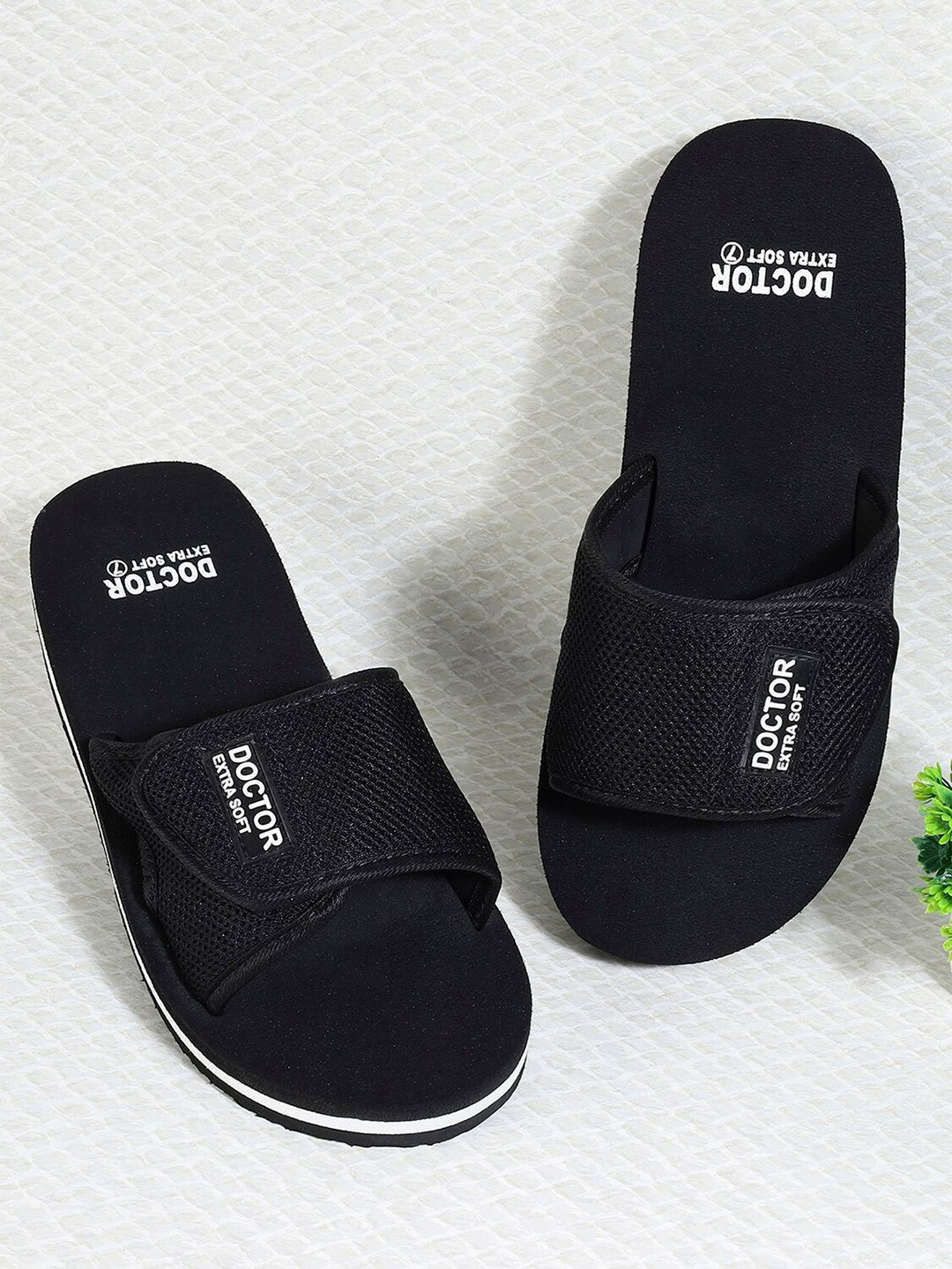 DOCTOR EXTRA SOFT Men Orthopedic Printed Sliders