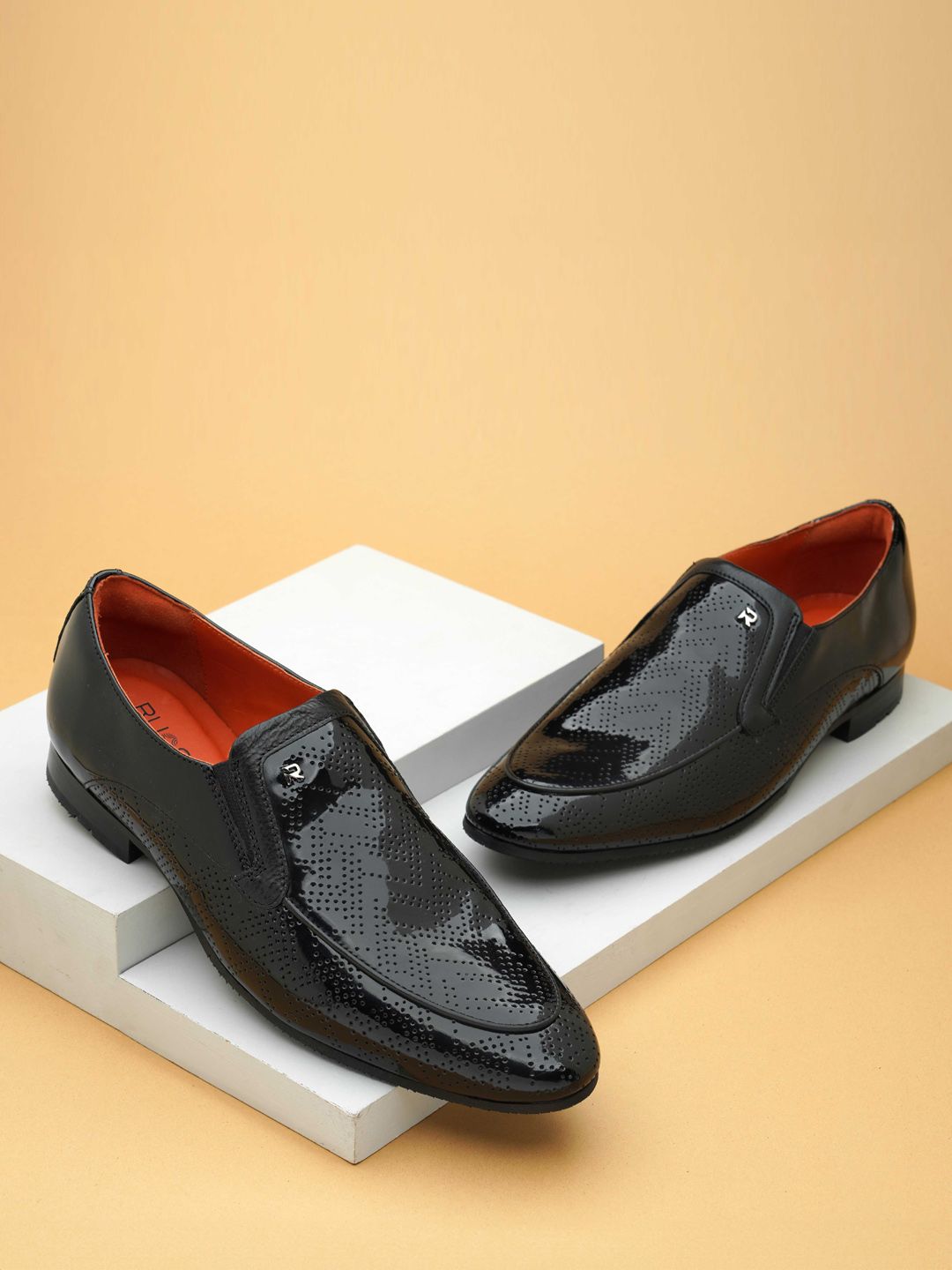 Ruosh Ruosh Men Perforated Formal Slip-On Shoes