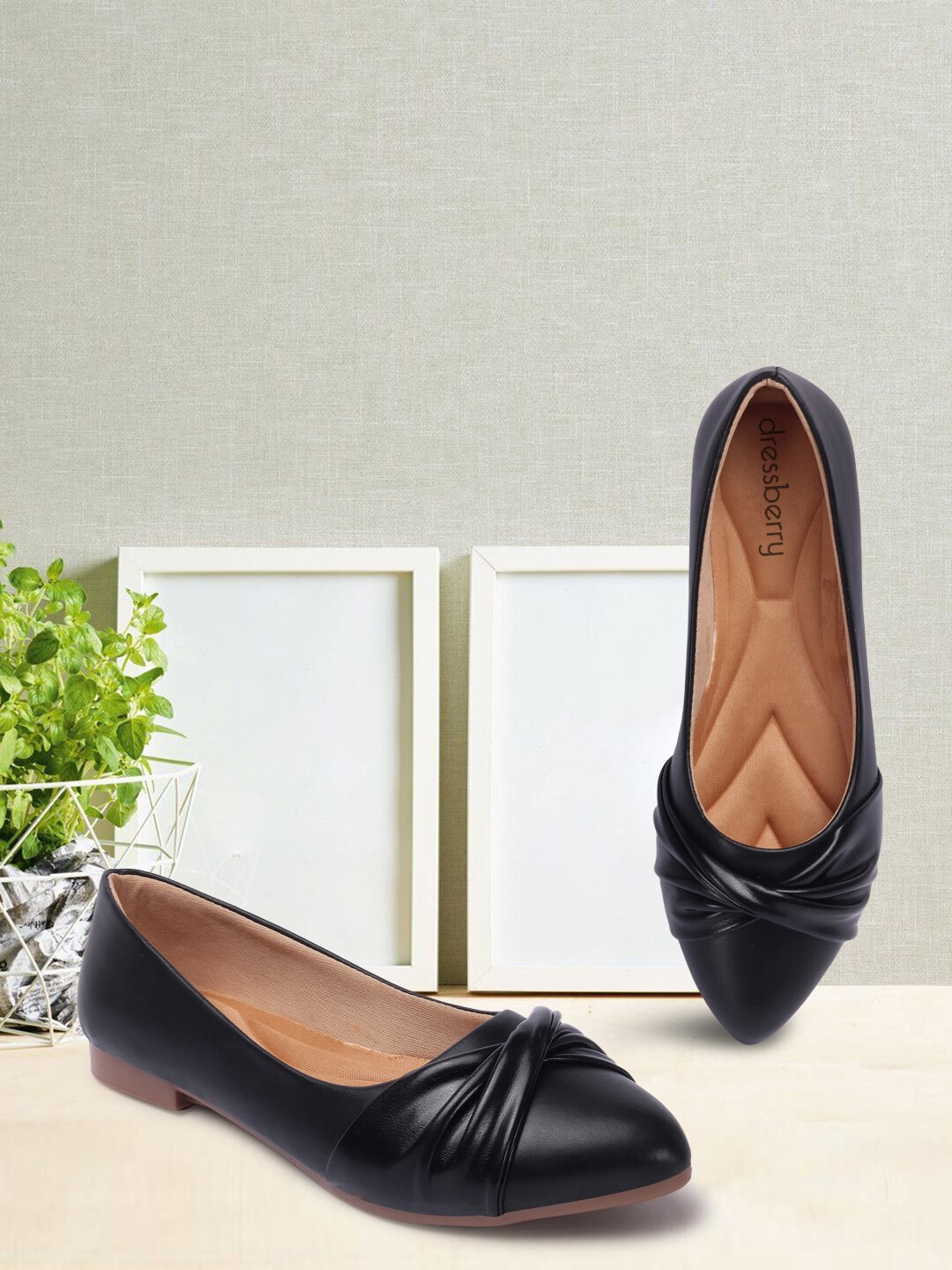 DressBerry Black Twisted Detail Pointed Toe Ballerinas Price in India