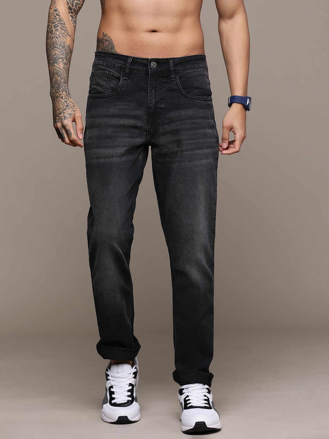 The Roadster Lifestyle Co. Men Slim Fit Light Fade Stretchable Jeans