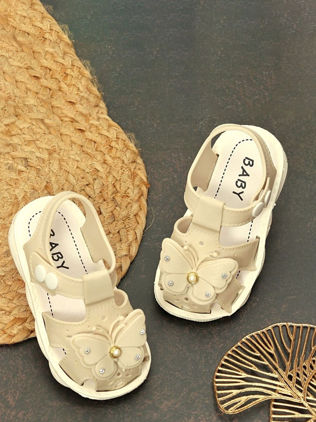 Yellow Bee Infant Girls Butterfly Embellished Open Toe Flats Price in India