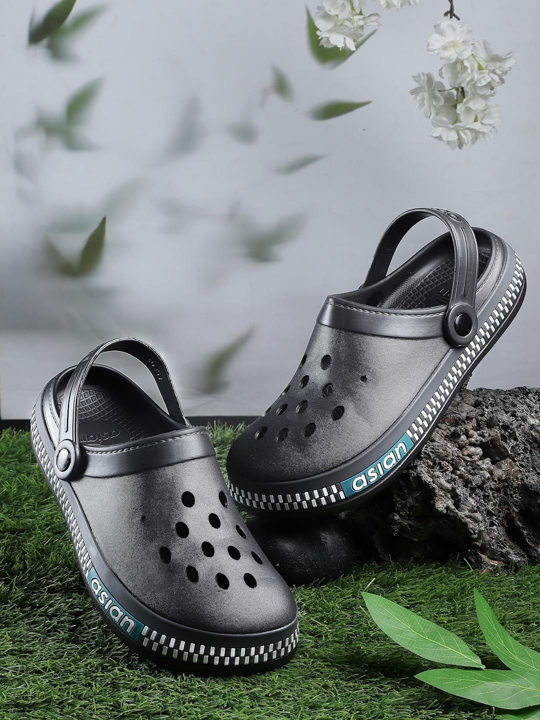 ASIAN Men Self Design Clogs