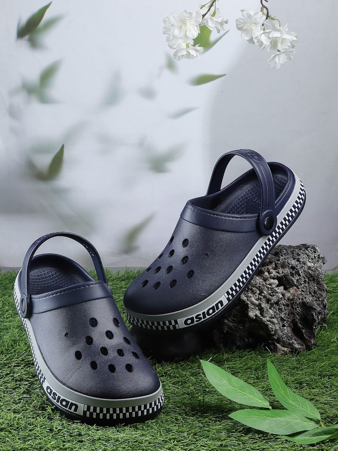 ASIAN Men Self Design Clogs