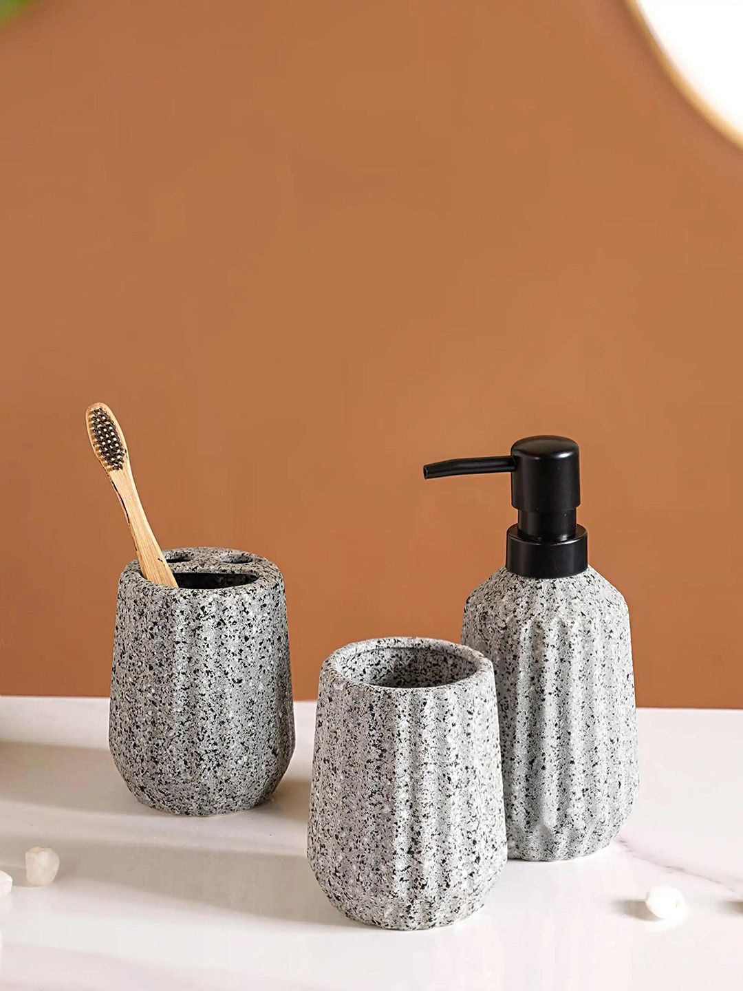 Nestasia Grey & Balck 3 Pieces Ceramic Bathroom Accessories