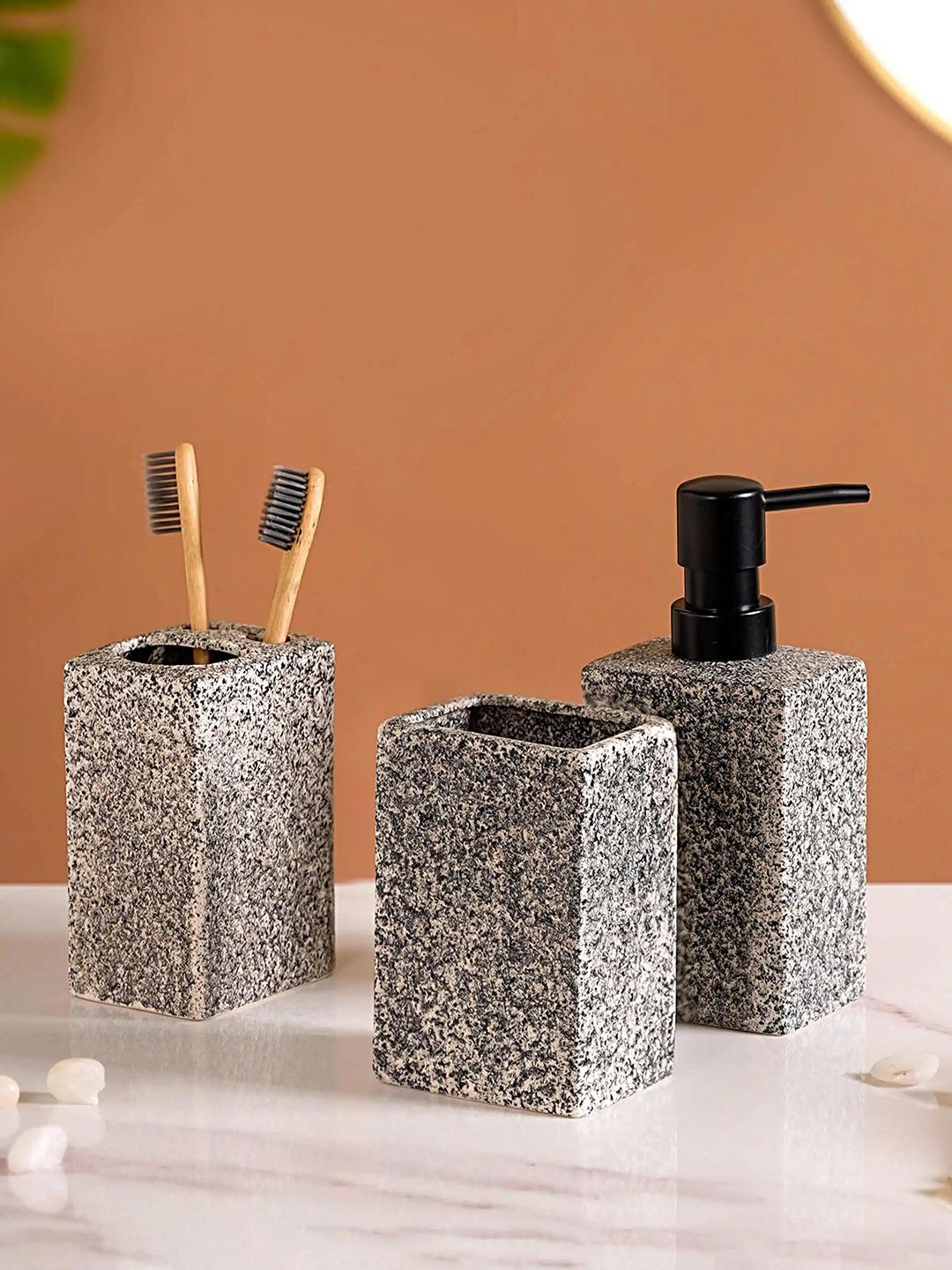 Nestasia Grey & Black 3 Pieces Textured Bathroom Accessories
